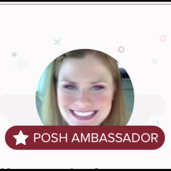 โญ๏ธ Posh Ambassador โญ๏ธ - Picture 1 of 4